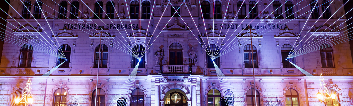 Lasershow Laa an der Thaya Bild des Rathaus in Laa an der Thaya
