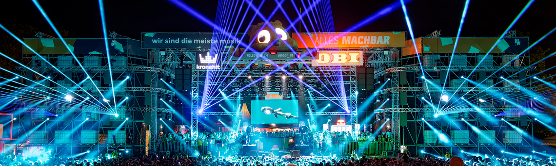 Lasershow auf der Obi Kronehit Bühne Bild einer Lasershow auf der Obi Kronehit Bühne am Donauinselfest