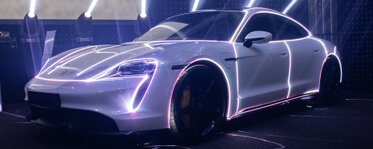 Bild eines Porsche Taycan mit Lasermapping